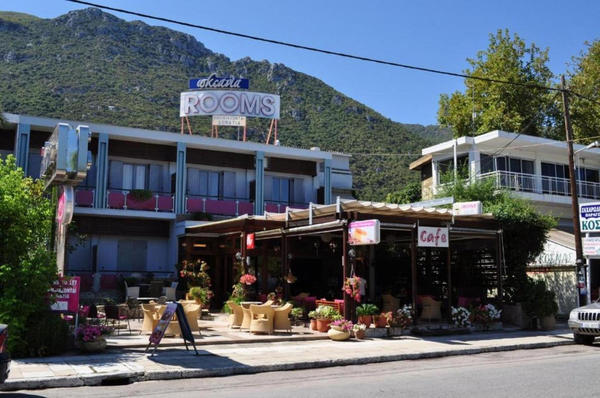 Okeania Seafront Rooms In Kamena Vourla Dış mekan fotoğraf