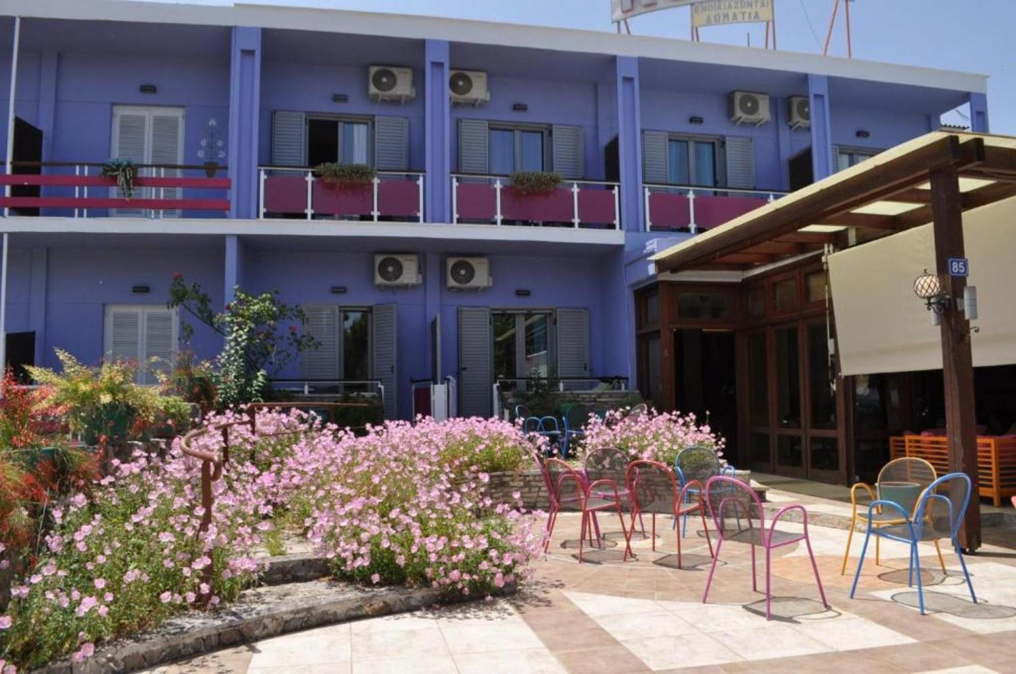 Okeania Seafront Rooms In Kamena Vourla Dış mekan fotoğraf